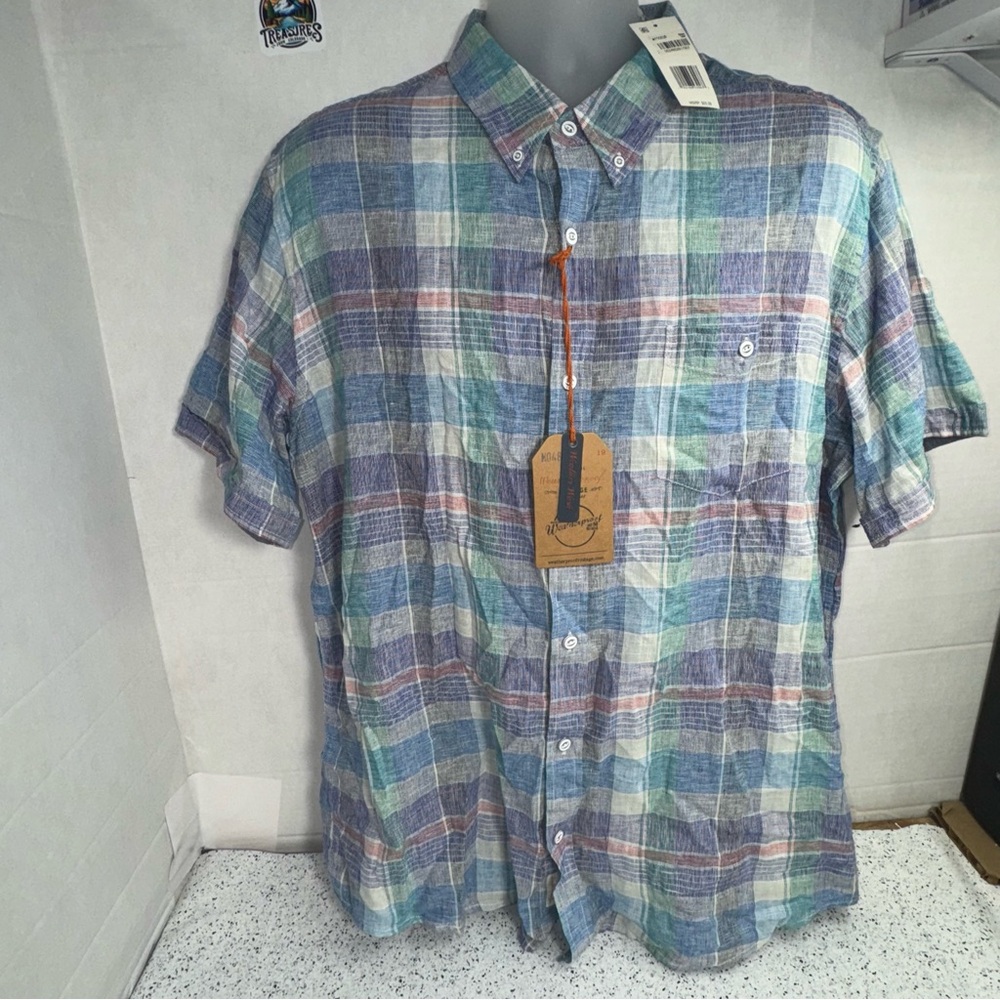 NWT Men’s Weatherproof Vintage madras XL short sleeve shirt.